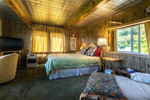 1 queen bed