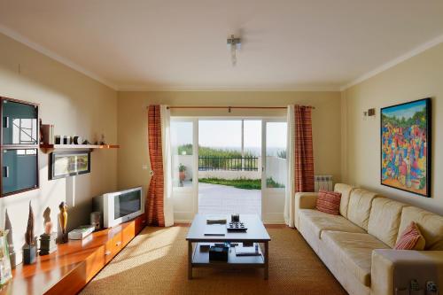  FLH Oeste Summer House with Terrace in 2530-015 Lourinhã