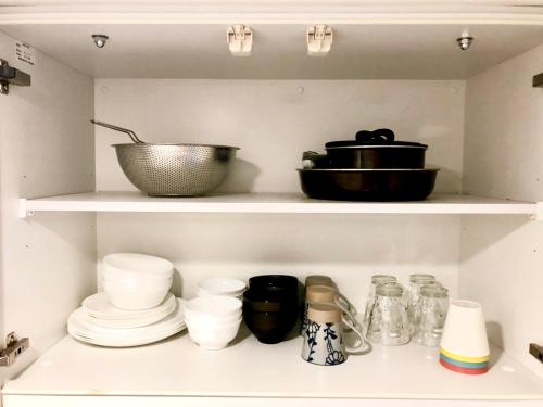 One-Bedroom Apartment image 9