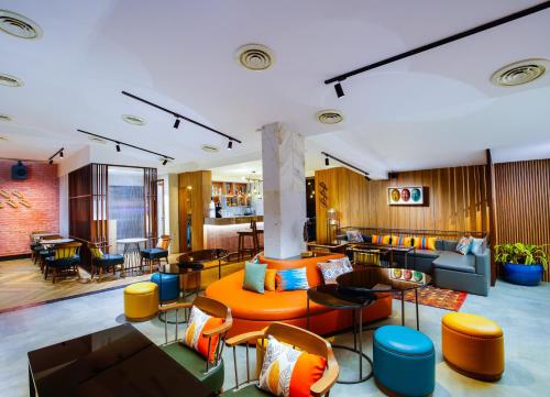 Bar/lounge, Amoravida by 7 Apple Resort, Goa in Dargalim