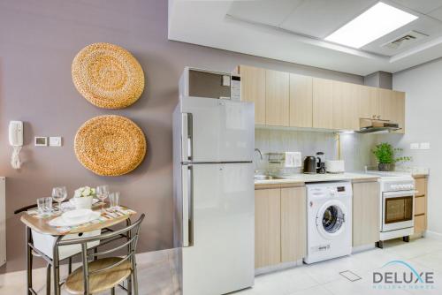 Glamorous Studio at Binghatti Stars Dubai Silicon Oasis by Deluxe Holiday Homes