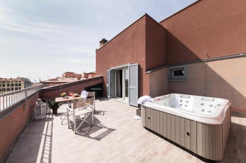 อ่างแช่น้ำร้อน, Agave in Città (Agave in Citta) in ลิวอร์โน