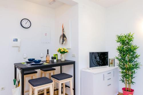 Private Garden Apartment Dubrovnik - image 7