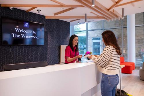 The Westwood Summer Accommodation - image 11