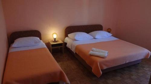 Holiday apartment in Tribunj with balcony, air conditioning, W-LAN 5042-1