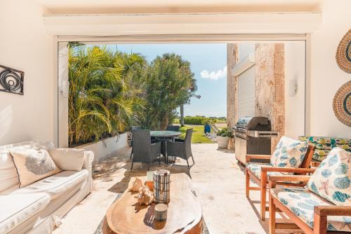 NEW OFFER Private Pool 2BR Golden Bear AB111