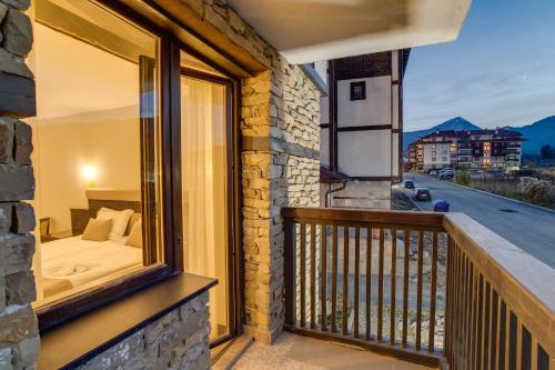 Terraza/balcón, Hotel Bansko SPA & Holidays - Free Parking in Bansko