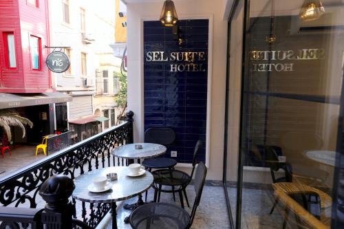 Sel Suite Hotel