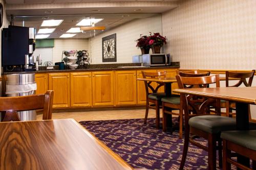 Bay Mountain Inn Cherokee Smoky Mountains - 바/라운지