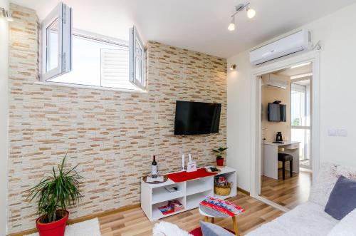 Apartment Vedrana - image 13