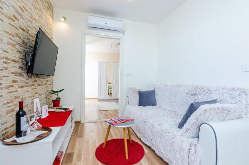 Apartment Vedrana - image 12