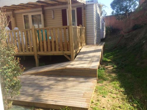 Bungalow de 3 chambres a Canet en Roussillon a 200 m de la plage avec piscine partagee et terrasse amenagee gîte à louer Saint-Nazaire