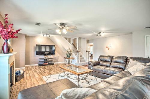 Gainesville Home with Outdoor Oasis, 16 Mi to Lake in Whitesboro (TX)