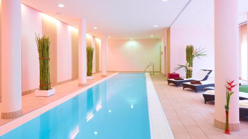 泳池, Residenz Wessinger, Neu-Isenburg in 新伊森堡