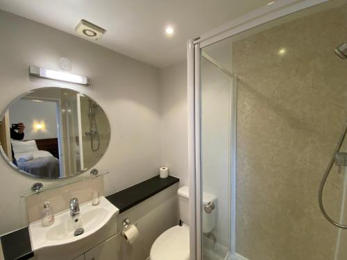 Park View House Hotel - image 4
