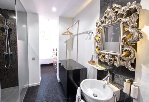 Posada del Dragón Boutique Hotel - image 14