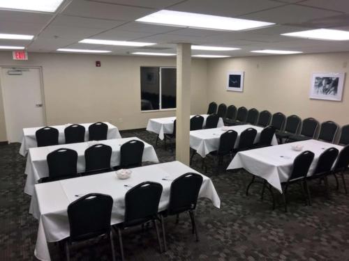 Best Western Dothan Inn & Suites