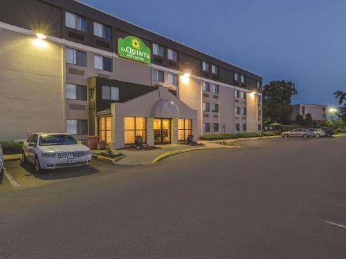 La Quinta by Wyndham Warwick Providence Airport