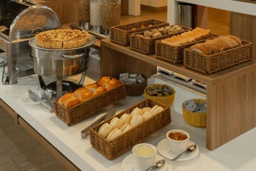 Food and beverages, BG Hotel by Nobile in Caxias Do Sul