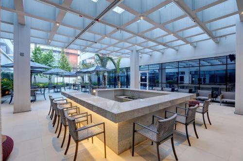 Bar/ Salón, Comfort Hotel Guarulhos Airport in Guarulhos