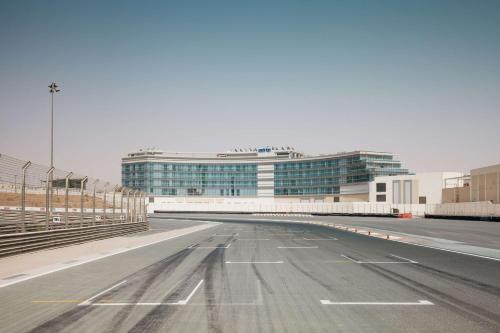 Park Inn by Radisson Dubai Motor City, Dubaj (fotografie 8)