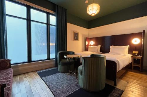room detail thumbnail 0