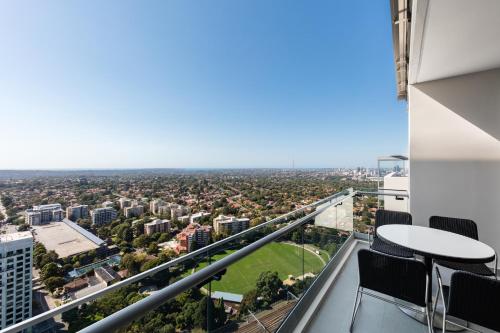Meriton Suites Chatswood - image 2