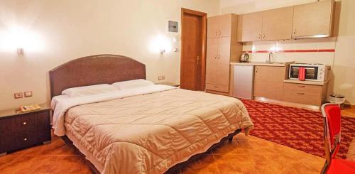 House Venetia - main image