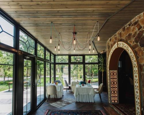 Restaurante, Mehsul Recreational Center in Ismailli