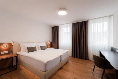 Twin Room with View