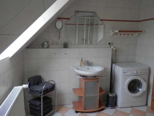 Two-Bedroom Apartment with Balcony image 3