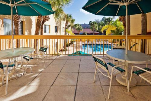 La Quinta Inn & Suites by Wyndham St. Pete-Clearwater Airport