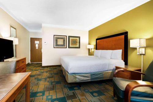 La Quinta by Wyndham St. Pete-Clearwater Airport - image 9
