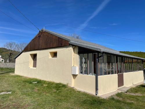 Ieeja, Maison rénovée en plein cœur des Cévennes (Maison renovee en plein cœur des Cevennes) in Le Pont-de-Montvert