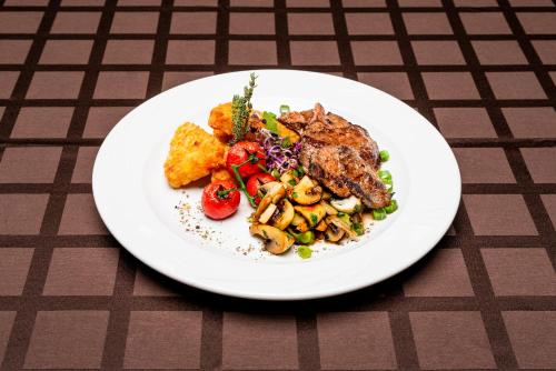 Gastland M0 Hotel & Restaurant - image 7