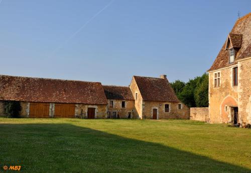 Manoir du Bois Joly - Gîte du Fournil - Location saisonnière - Arcisses