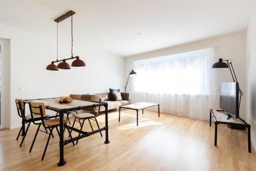 Nest - Riehenring 147