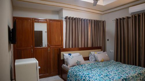 Veke Executive Lodge & Event Center in Cape Coast