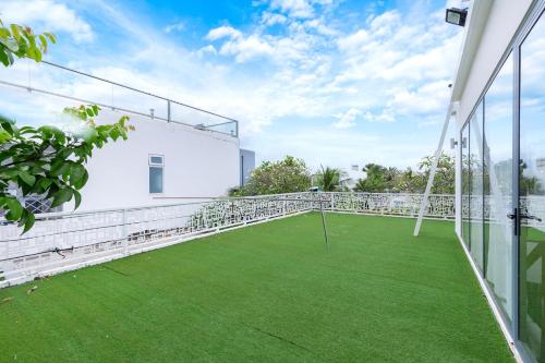 VILLA ARIA RESORT, THE SEA BY 10m,Biển và hồ bơi riêng