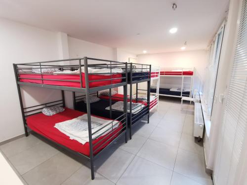 Simbol Rooms with free private parking