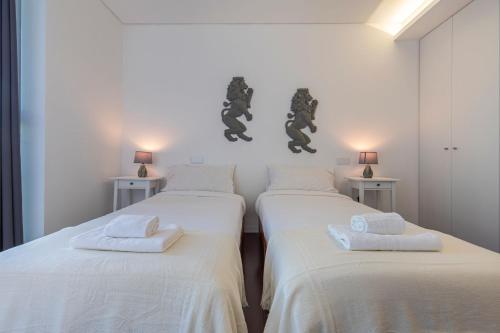 Touch of Class 2BDR Apartment by LovelyStay