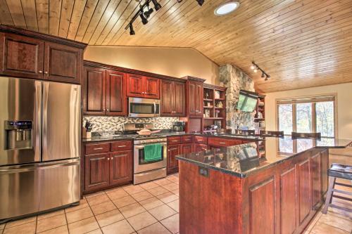 Cabin w/ Fire Pit & Movie Room, 1 Mi to Lake in Breezy Point (MN)