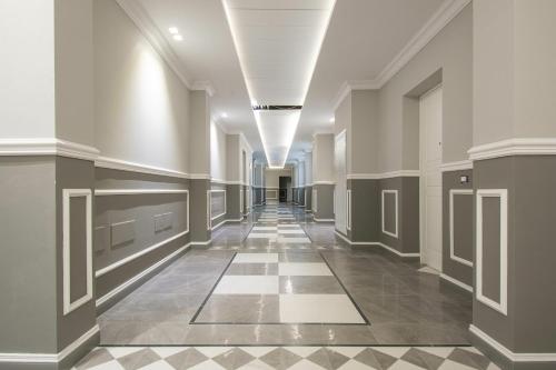Cavour Stylish House - image 14
