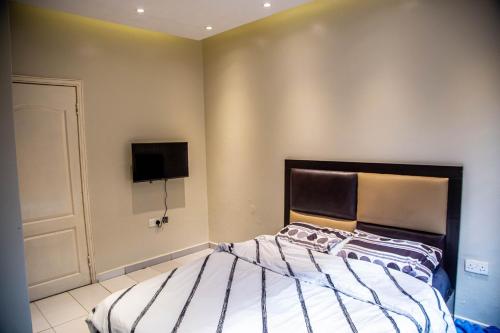 SIBT Apartment Palms Road