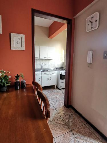 Kitchen, Apart da Cachoeira in Ponta das Canas