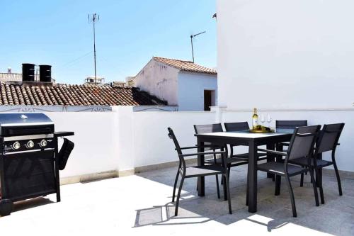 New Townhouse in the heart of Nerja with Jacuzzi 1