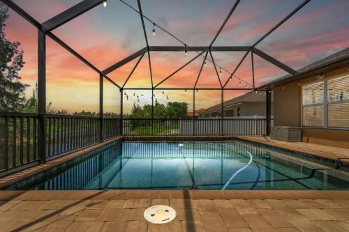 Private Waterfront Villa Heated Pool Pool Table Villa Heat Wave - Roelens Vacations - Cape Coral, FL