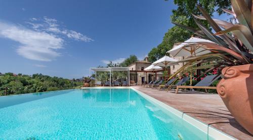 Borgo Baccile by Vini Fantini 4