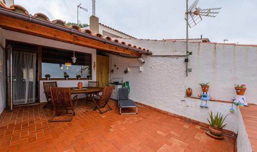 Habitour - Casa la Cenia in Cervera del Maestre