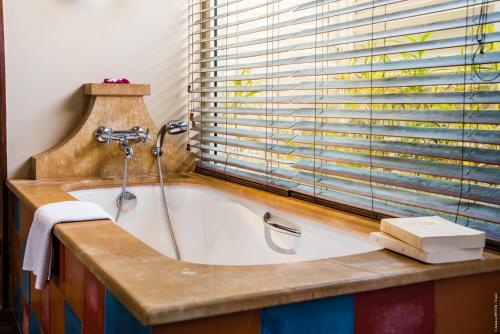 Baie, EAST KEYS - East Lagoon Suites in Le Francois